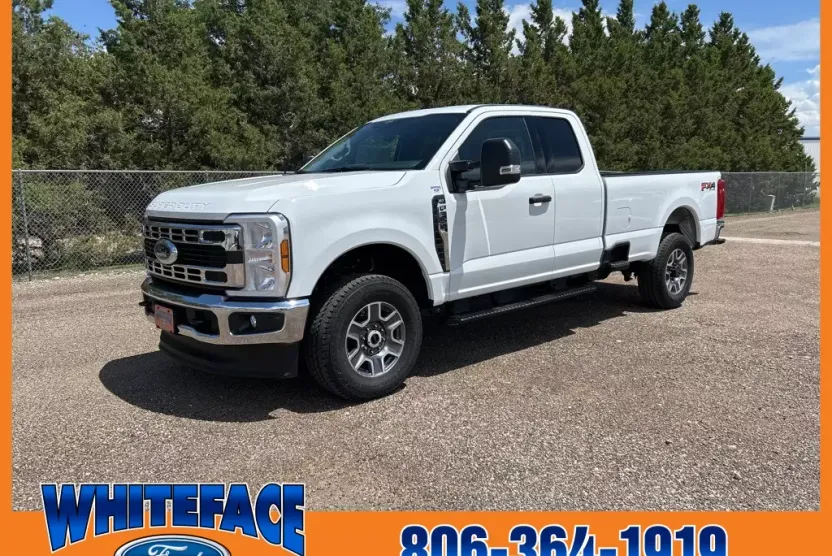2025 Ford F-350 XLT photo 1