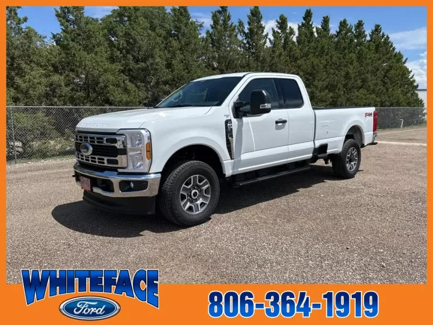 2025 Ford F-350 XLT photo 1