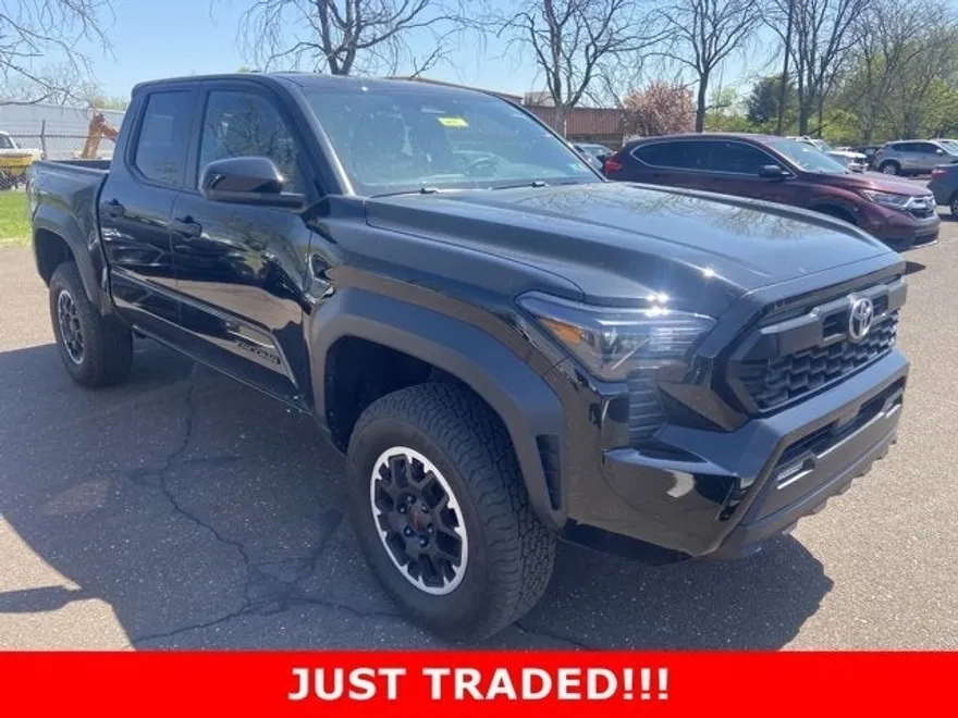 2024 Toyota Tacoma TRD Sport photo 1