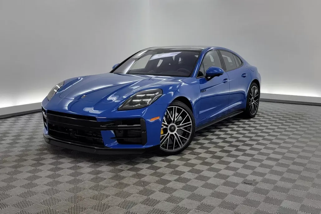 2025 Porsche Panamera E-Hybrid Turbo S photo 1
