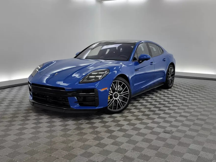 2025 Porsche Panamera E-Hybrid Turbo S photo 1