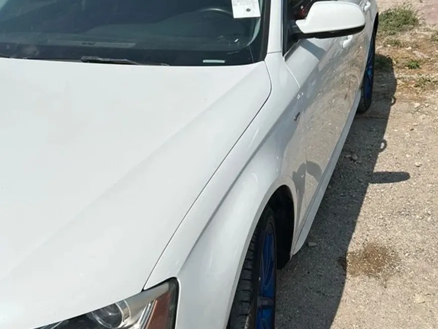 2015 Audi A4 Premium photo 1