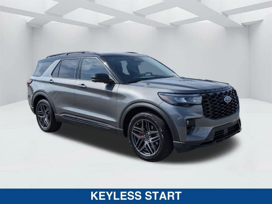 2025 Ford Explorer ST photo 1