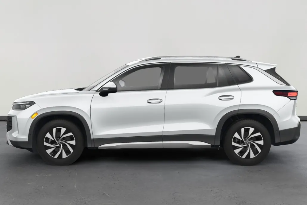2025 Volkswagen Tiguan S photo 1