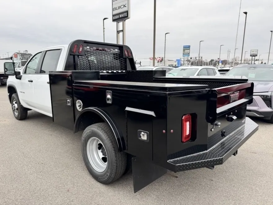 2024 Chevrolet Silverado 3500HD Work Truck photo 1