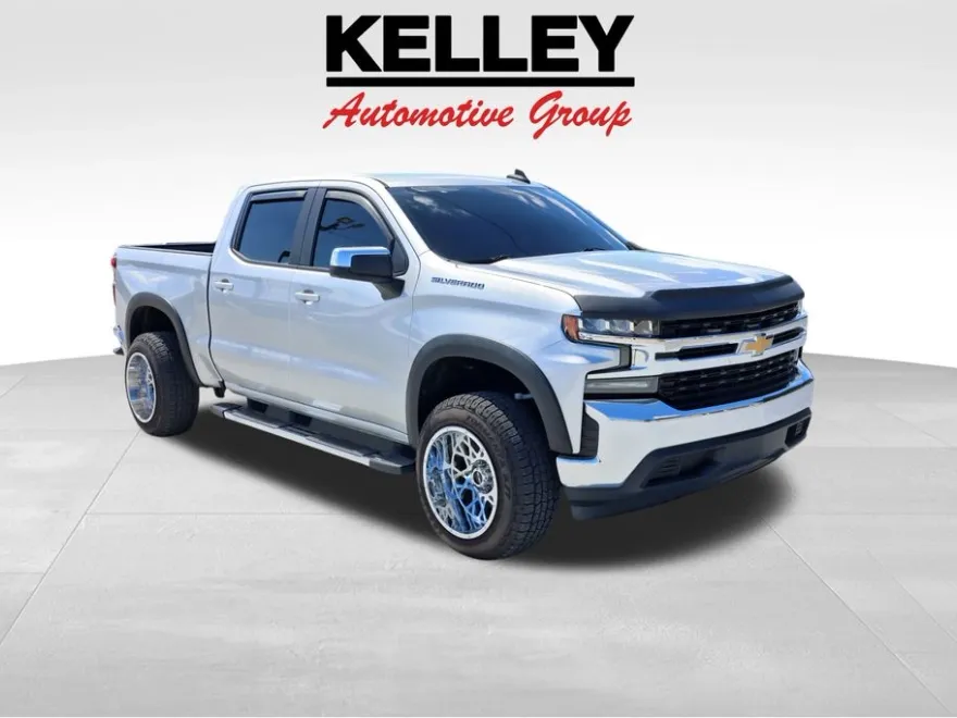 2020 Chevrolet Silverado 1500 LT photo 1