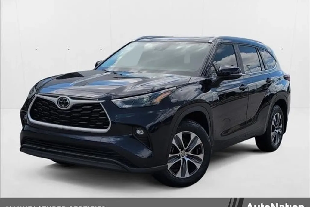 2024 Toyota Highlander XLE Sport photo 1