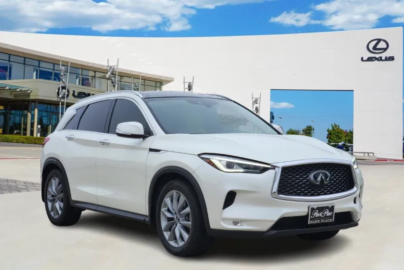 2019 Infiniti QX50 Luxe photo 1