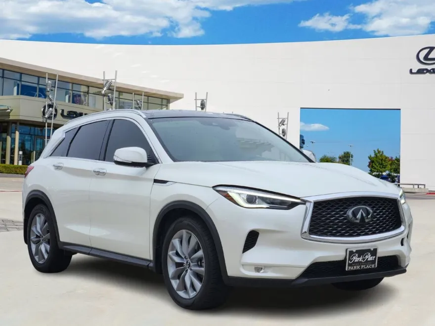 2019 Infiniti QX50 Luxe photo 1