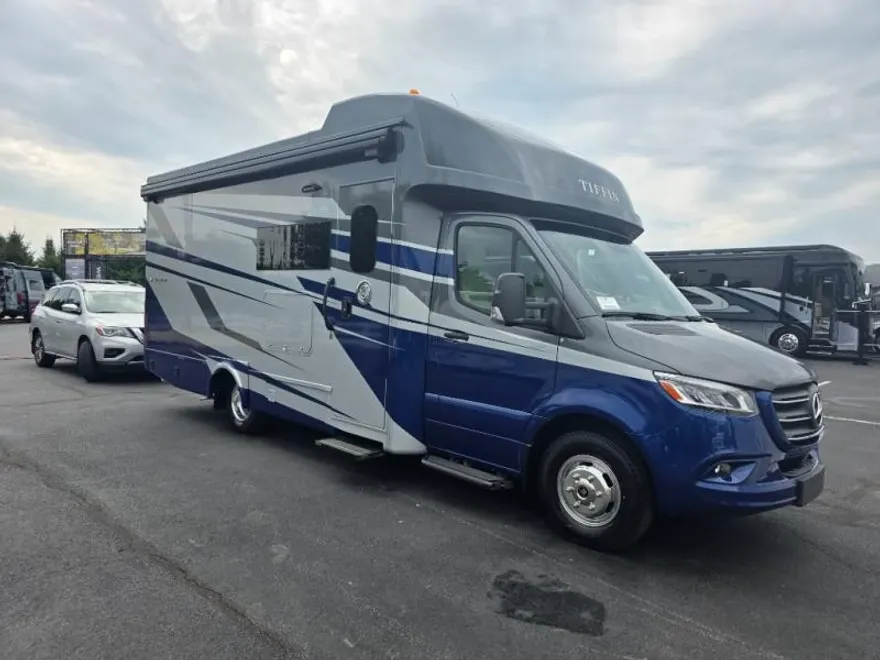 2024 Mercedes Benz Sprinter 3500 photo 1