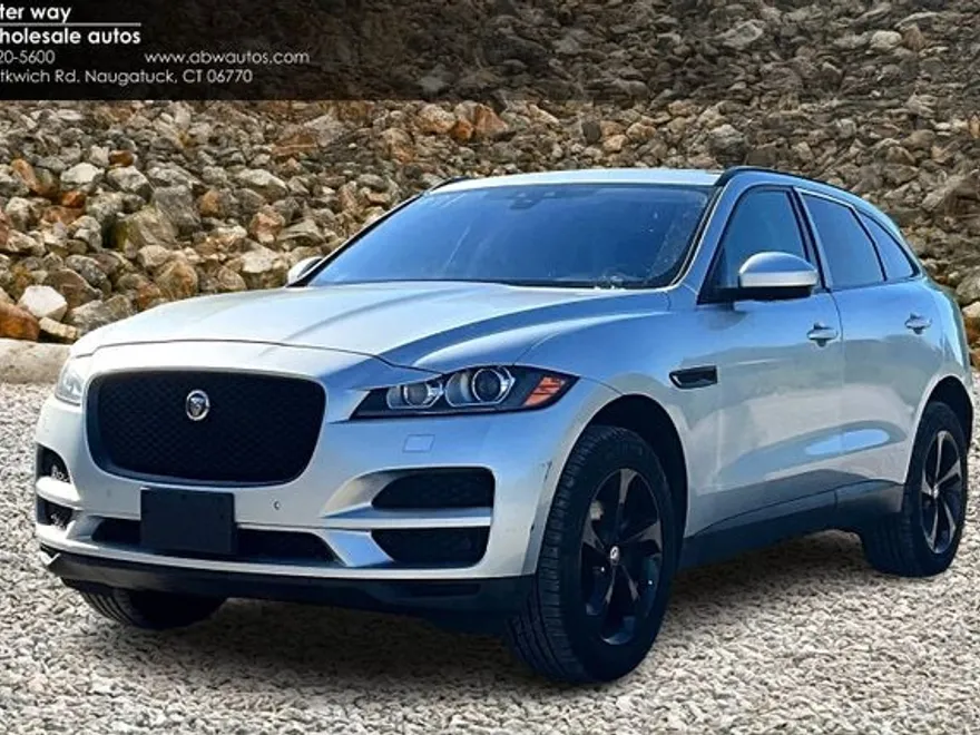 2020 Jaguar F-PACE Premium photo 1