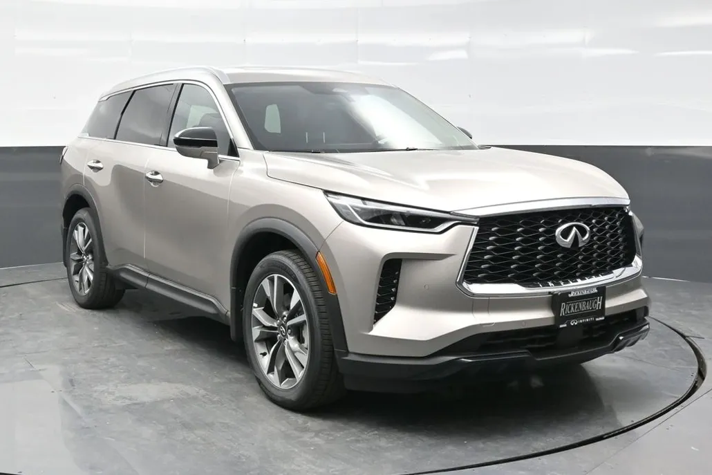 2025 Infiniti QX60 Luxe photo 1