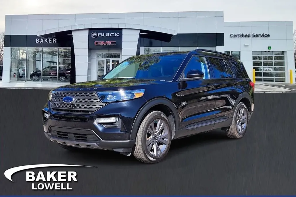 2022 Ford Explorer XLT photo 1