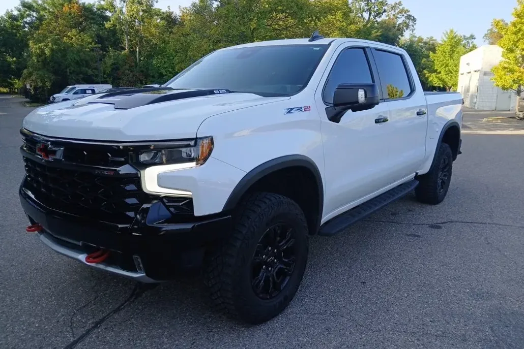 2023 Chevrolet Silverado 1500 ZR2 photo 1