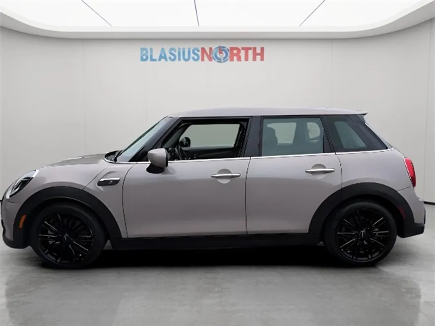 2024 Mini Cooper Hardtop S photo 1