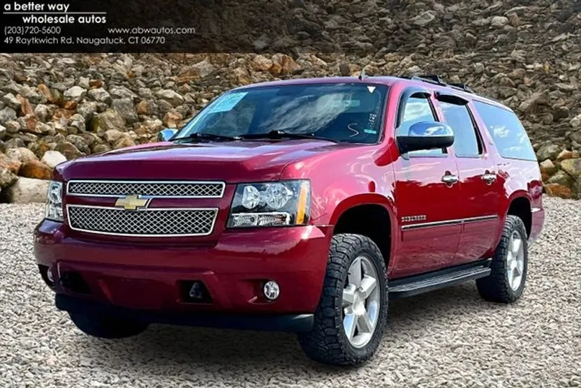 2014 Chevrolet Suburban LTZ photo 1