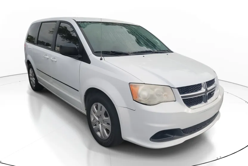 2014 Dodge Grand Caravan SE photo 1