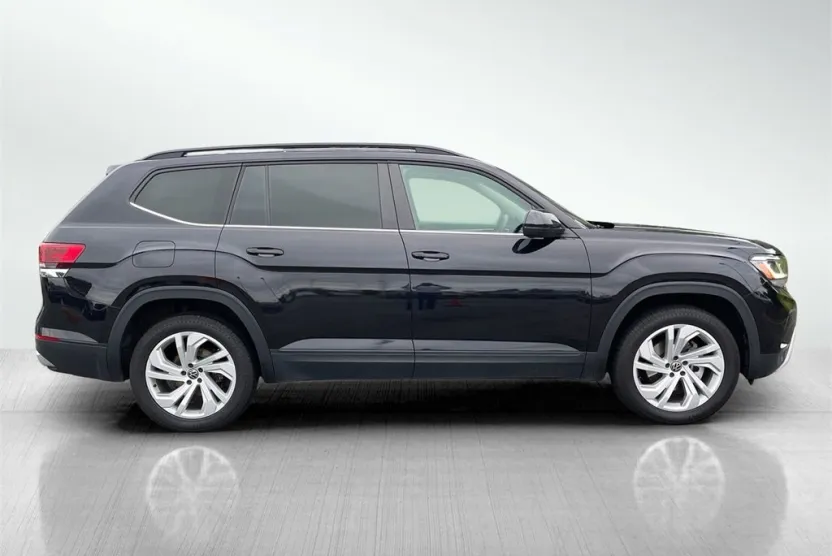 2022 Volkswagen Atlas V6 SE Technology photo 1