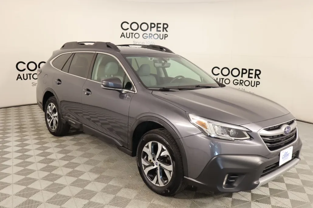 2022 Subaru Outback Limited photo 1