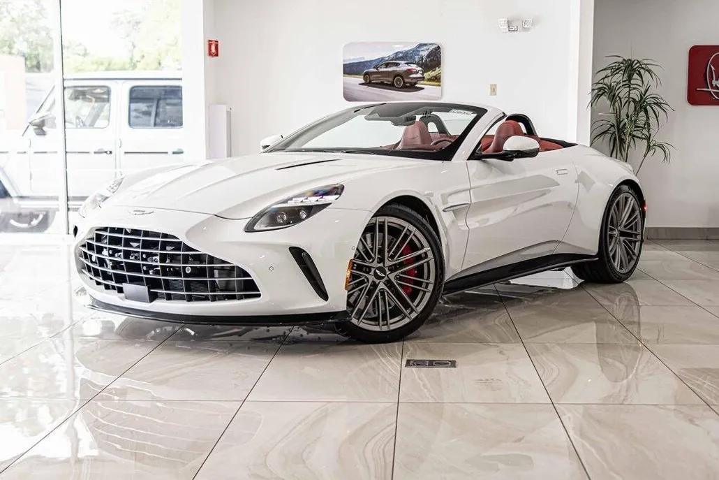 2026 Aston Martin Vantage AM6 photo 1