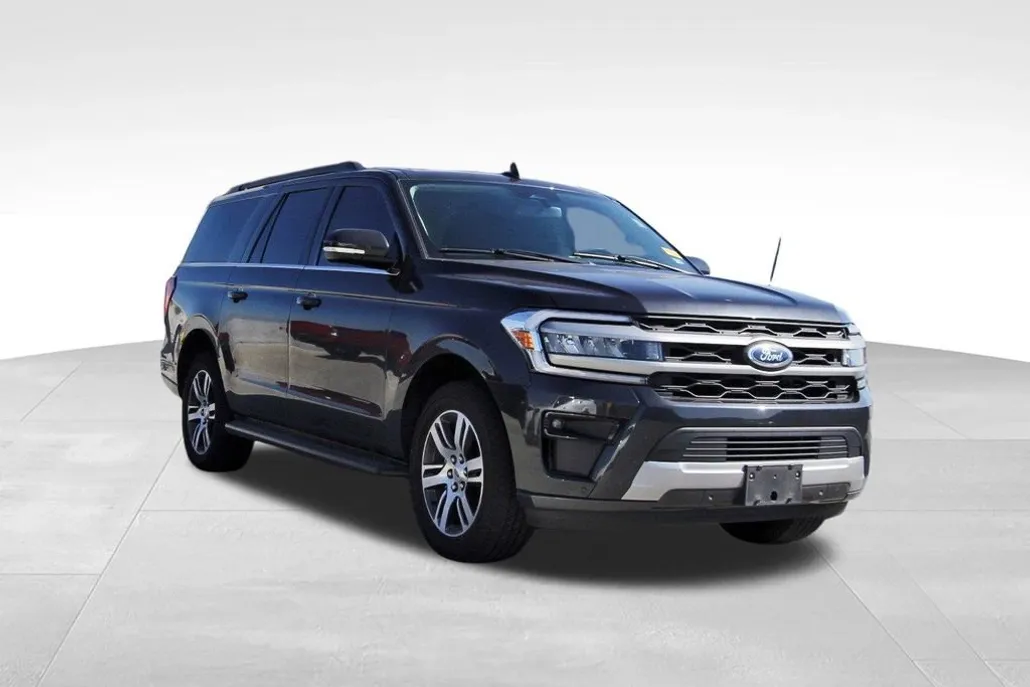 2024 Ford Expedition MAX XLT photo 1