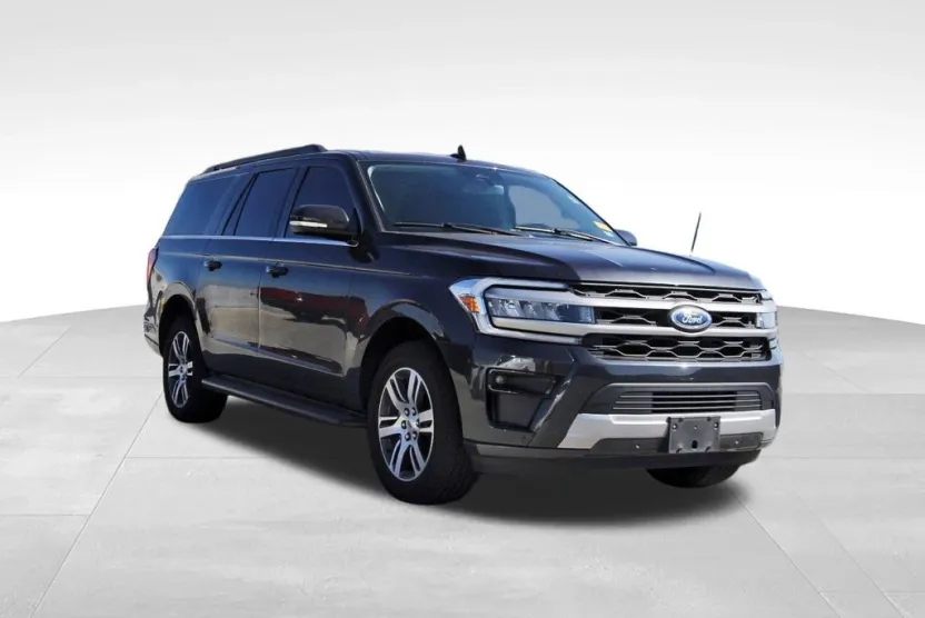 2024 Ford Expedition MAX XLT photo 1