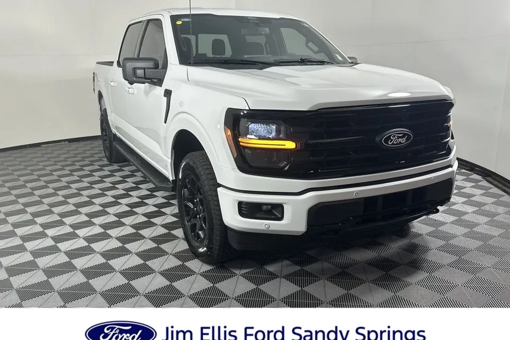 2025 Ford F-150 XLT photo 1