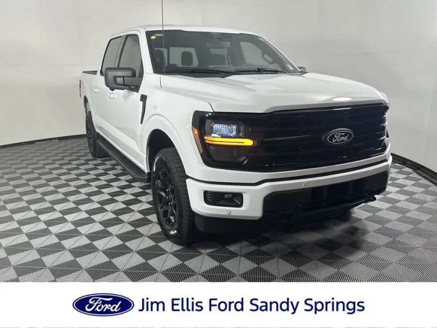 2025 Ford F-150 XLT photo 1