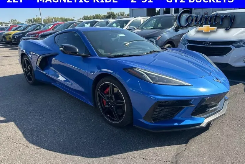 2020 Chevrolet Corvette Stingray 2LT photo 1