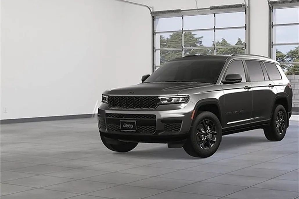 2025 Jeep Grand Cherokee Altitude photo 1