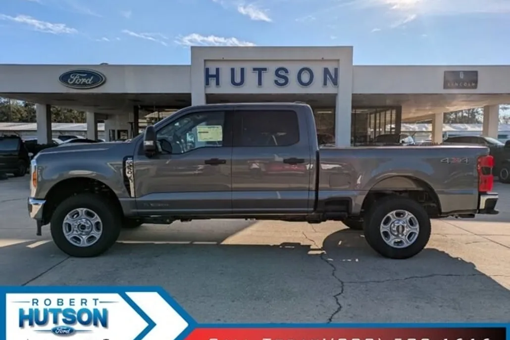 2025 Ford F-250 XLT photo 1