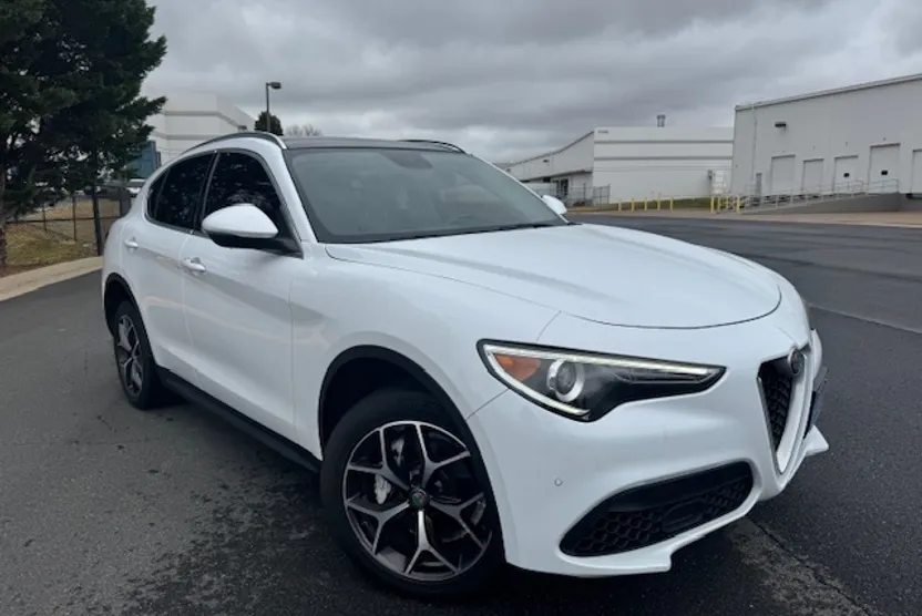 2018 Alfa Romeo Stelvio Ti photo 1