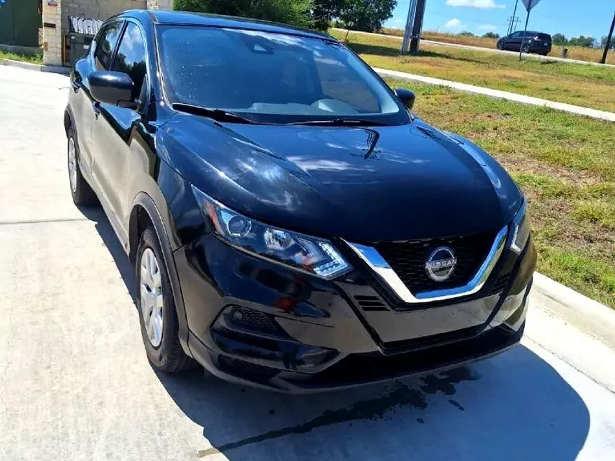 2020 Nissan Rogue Sport S photo 1