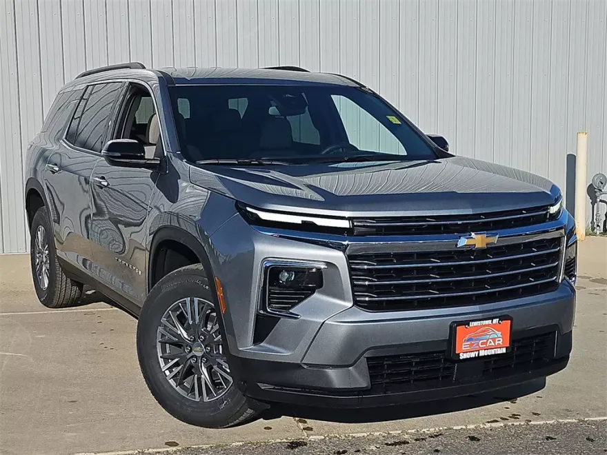 2026 Chevrolet Traverse photo 1