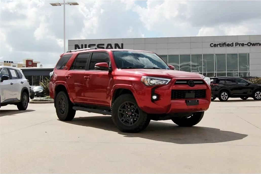 2022 Toyota 4Runner SR5 Premium photo 1