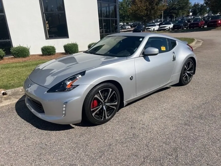 2020 Nissan 370Z Sport Touring photo 1