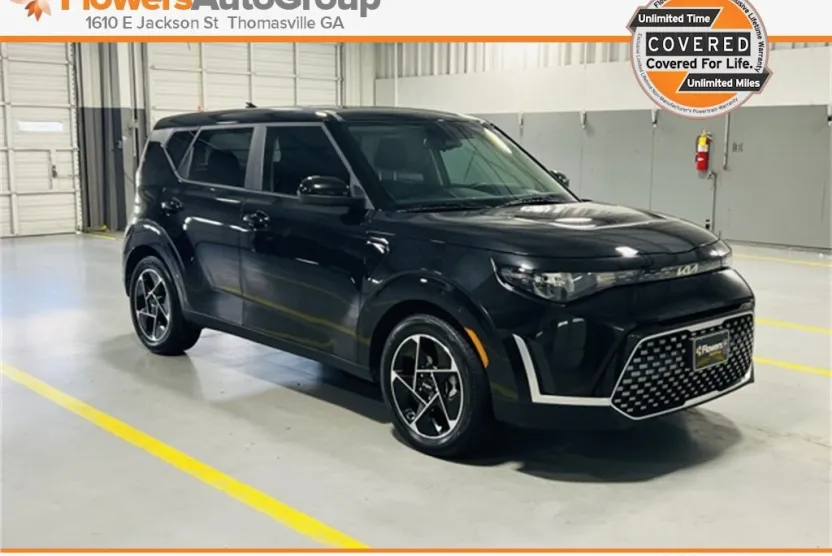 2023 Kia Soul EX photo 1
