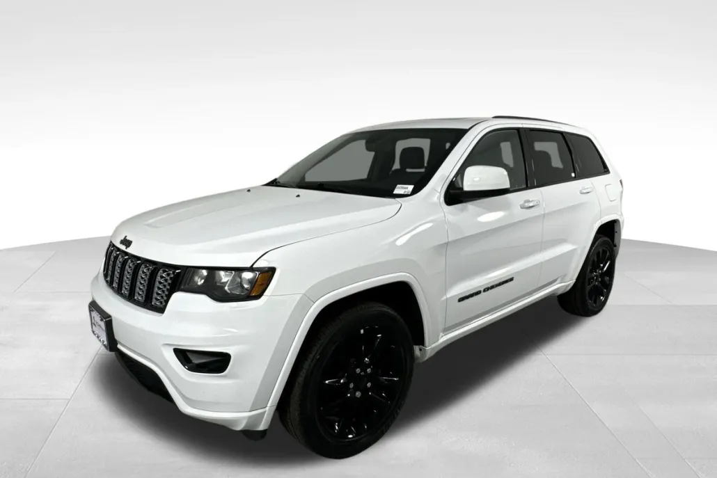 2020 Jeep Grand Cherokee Altitude photo 1