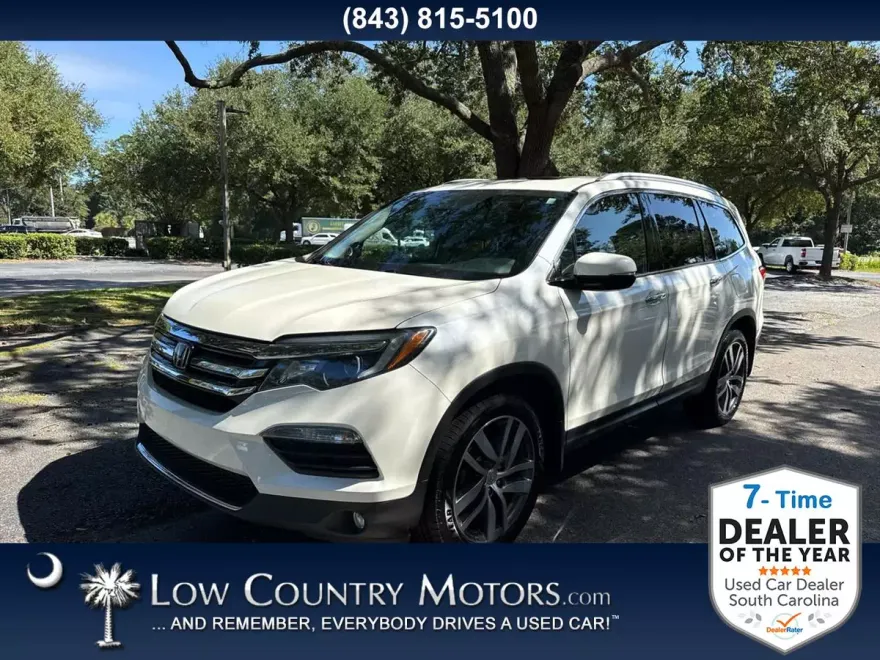 2017 Honda Pilot Elite photo 1