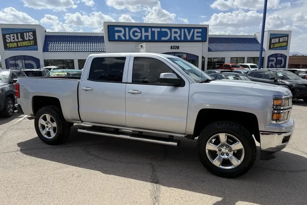 2014 Chevrolet Silverado 1500 LT photo 1