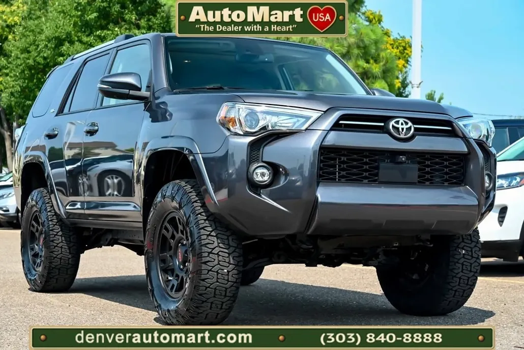 2023 Toyota 4Runner SR5 Premium photo 1