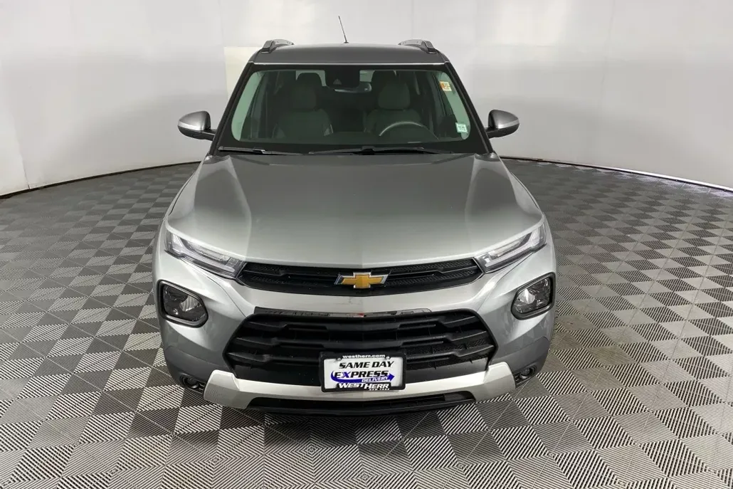 2023 Chevrolet Trailblazer LT photo 1