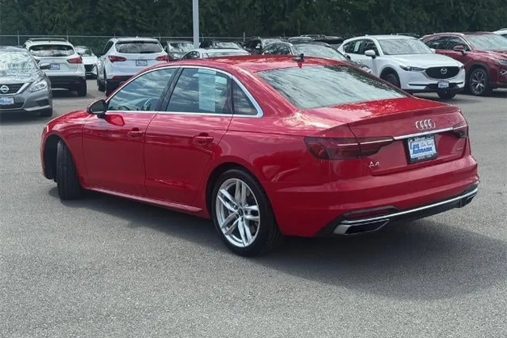 2022 Audi A4 S line Premium Plus 45 TFSI Quattro photo 1
