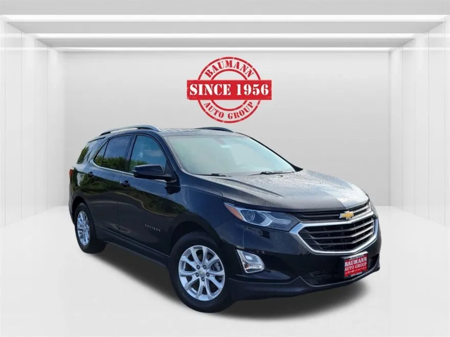 2018 Chevrolet Equinox LT photo 1