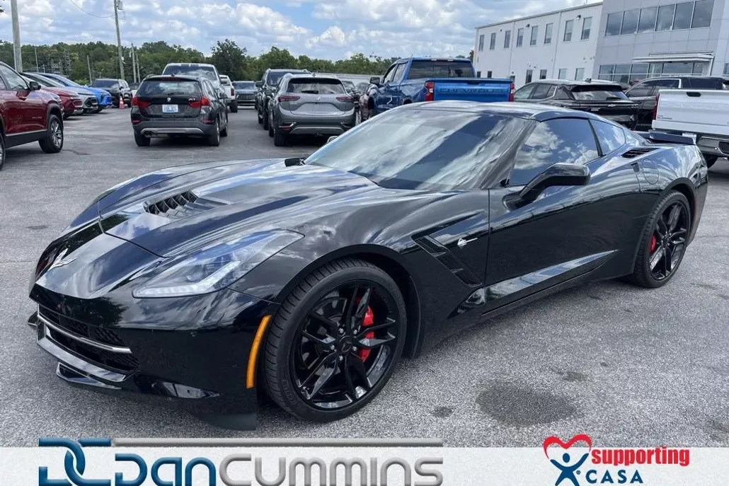 2017 Chevrolet Corvette Stingray 1LT photo 1
