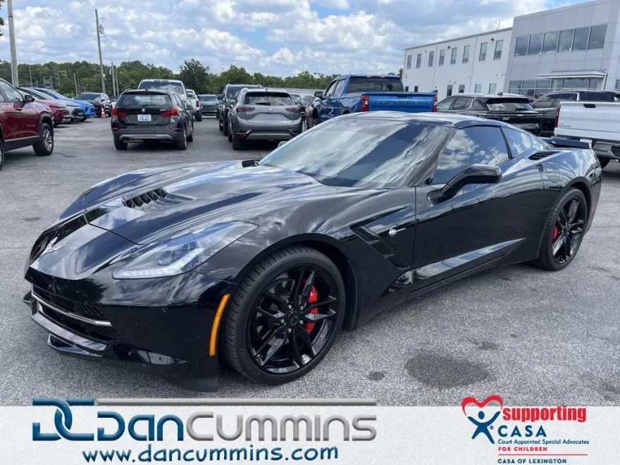 2017 Chevrolet Corvette Stingray 1LT photo 1