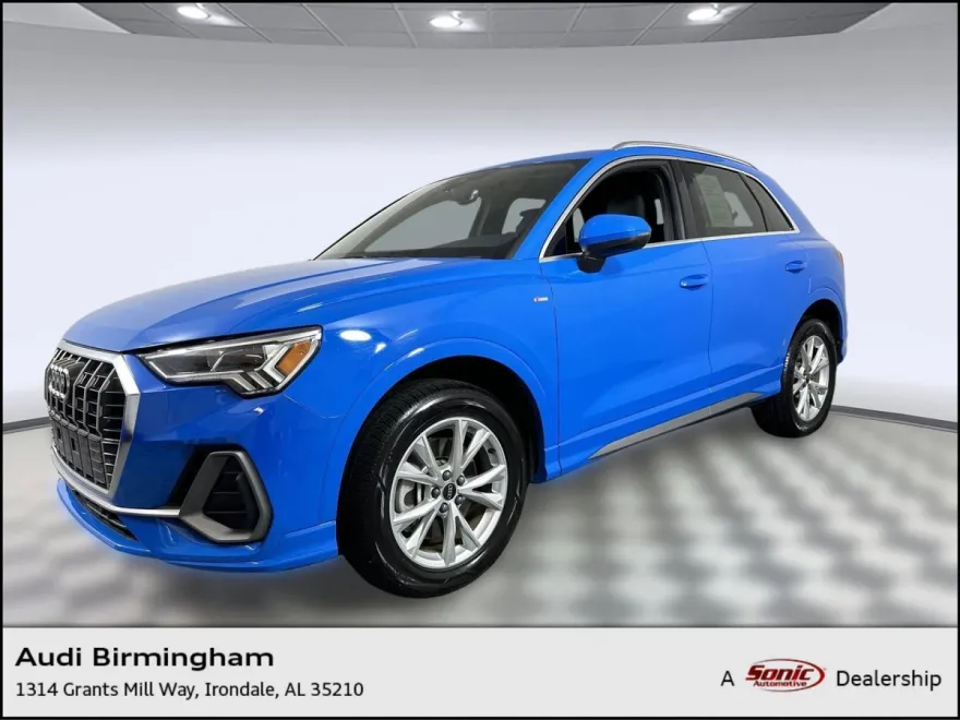 2023 Audi Q3 45 TFSI S line Premium photo 1