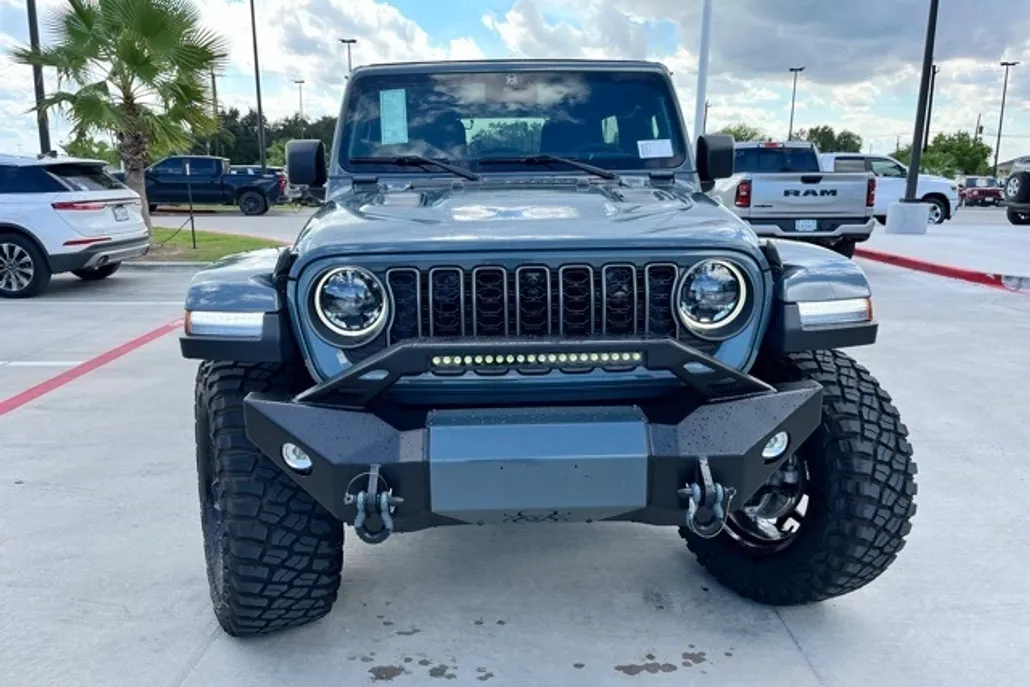 2025 Jeep Wrangler Rubicon photo 1