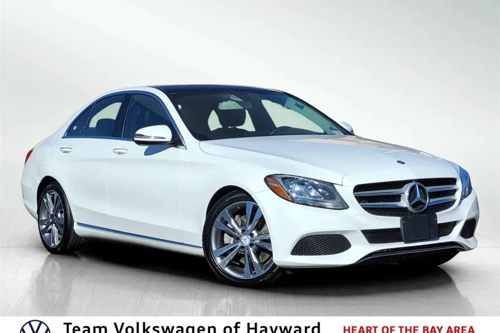2016 Mercedes Benz C 300 photo 1