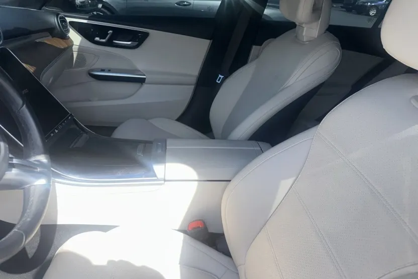 2024 Mercedes Benz C 300 photo 1